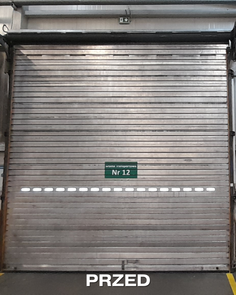 zdjęcie bramy przemysłowej przed montażem