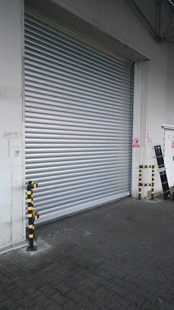 montaż bramy przemysłowej w Jaśle