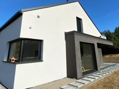 nowoczesny-dom-stolarka-okienna